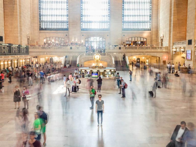 寂静岭<br>cevlzba.cn 表里世界穿梭